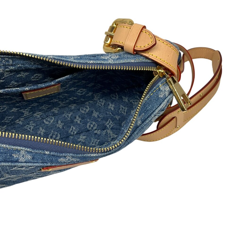 Louis Vuitton Denim Croissant Bag - Picture 11 of 12